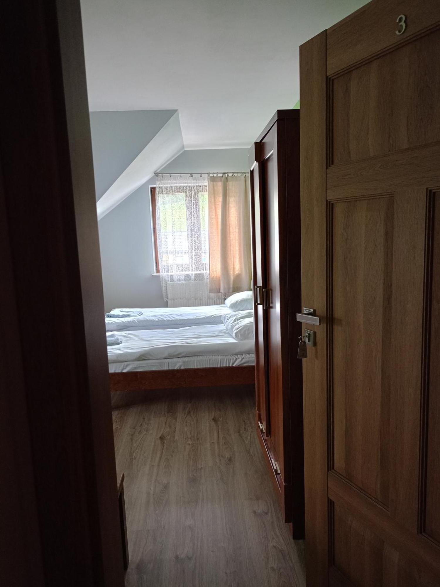 Gosciniec Na Stoku Pokoje 2,3,4 Osobowe, Cisza, Spokoj, Widok Na Stok Narciarski, Lasy, Laki Bobliwo Exteriör bild